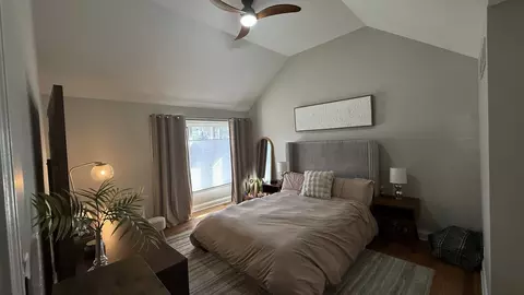 Bedroom - 4948 145th St, Midlothian, IL 60445 photo 1 of 5