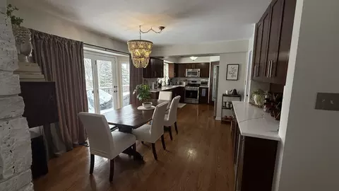 Dining - 4948 145th St, Midlothian, IL 60445 photo 1 of 2