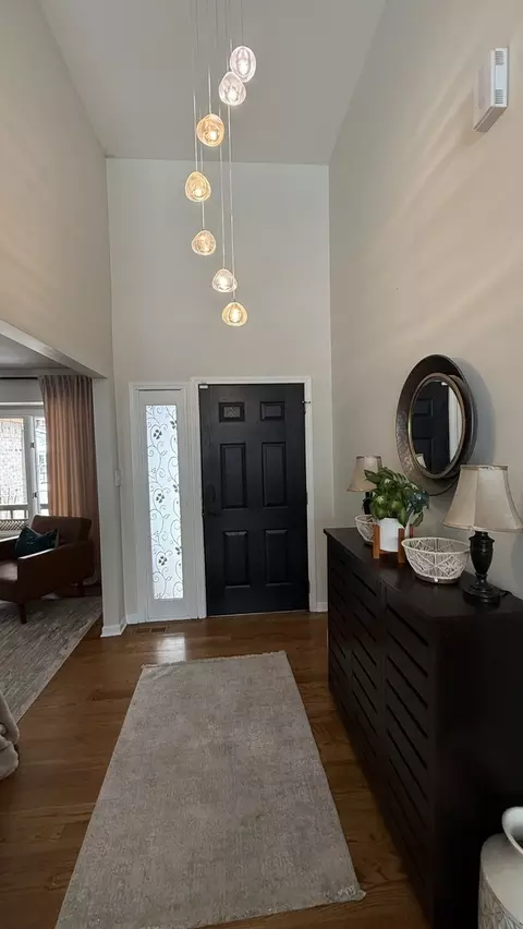 Entry Way - 4948 145th St, Midlothian, IL 60445 photo 1 of 1