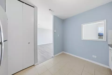 Kitchen - 5 E Carriageway Dr #308, Hazel Crest, IL 60429 photo 3 of 3