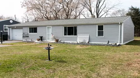 714 Landon Ave, Winthrop Harbor, IL 60096