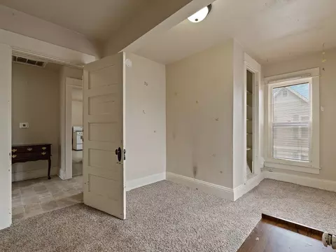 Bedroom - 1546 12th Ave, Moline, IL 61265 photo 7 of 7