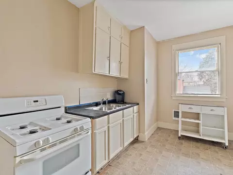 Kitchen - 1546 12th Ave, Moline, IL 61265 photo 3 of 6