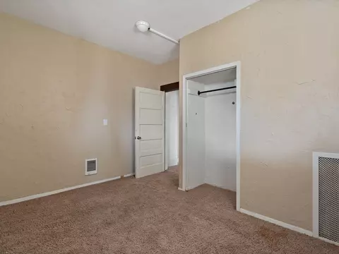 Bedroom - 1546 12th Ave, Moline, IL 61265 photo 2 of 7