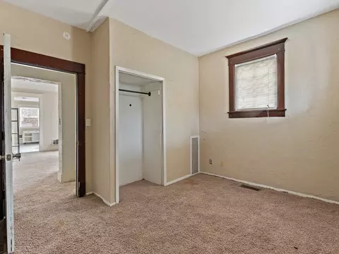 Bedroom - 1546 12th Ave, Moline, IL 61265 photo 3 of 7