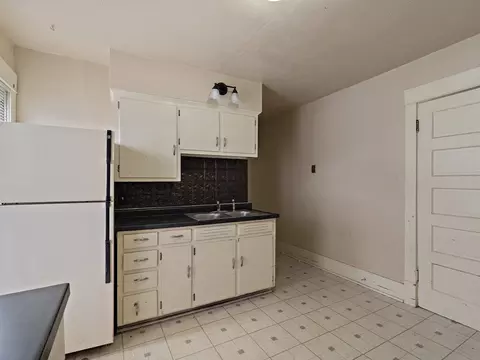 Kitchen - 1546 12th Ave, Moline, IL 61265 photo 6 of 6