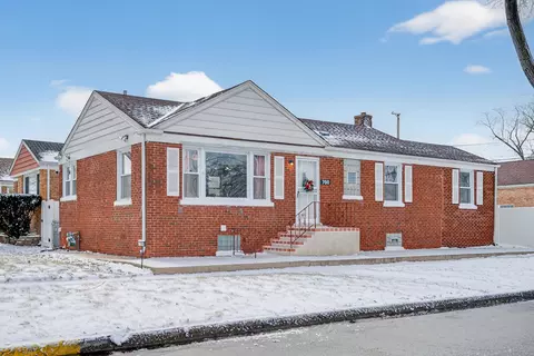 700 22nd Ave, Bellwood, IL 60104