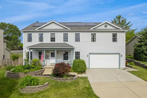 579 Kennedy St, Marengo, IL 60152