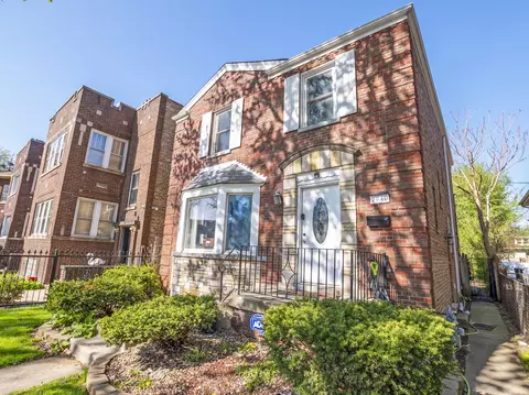 7940 S Crandon Ave, Chicago, IL 60617