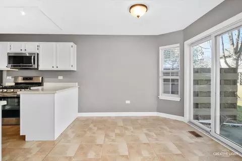 Other - 651 Lancaster Cir, Elgin, IL 60123 photo 2 of 7