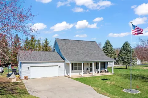 447 County Road 2500 N, Mahomet, IL 61853