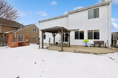 32546 Pilgrims Ct, Lakemoor, IL 60051 photo 20