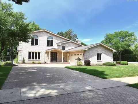1302 S Princeton Ave, Arlington Heights, IL 60005