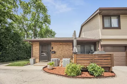 8334 Portsmouth Dr #C, Darien, IL 60561