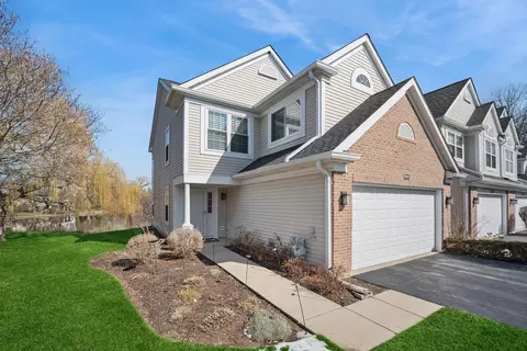 221 Ainsley Dr, West Chicago, IL 60185