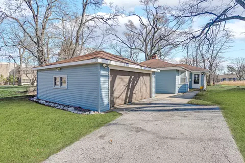 17015 Annetta Ave, Hazel Crest, IL 60429