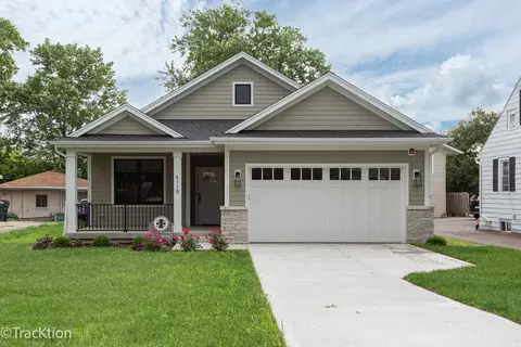 4119 N Lincoln St, Westmont, IL 60559