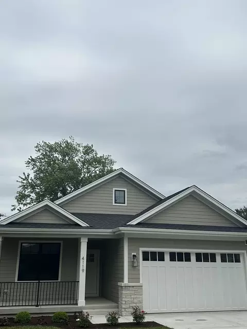 4119 N Lincoln St, Westmont, IL 60559