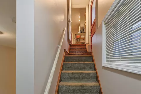 Entry Way - 453 Orchard St, Elgin, IL 60123 photo 4 of 5