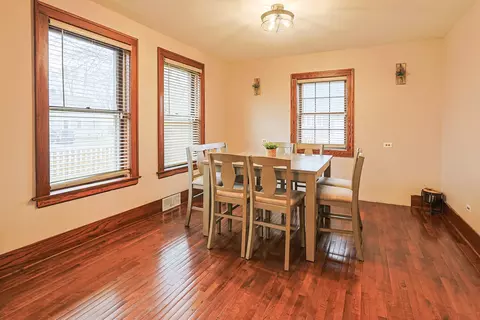 Dining - 453 Orchard St, Elgin, IL 60123 photo 1 of 2
