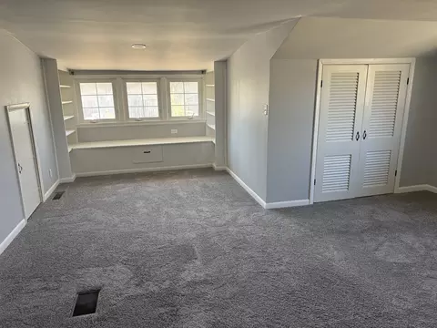 Bedroom - 403 W Mitchell St, Benton, IL 62812 photo 2 of 4