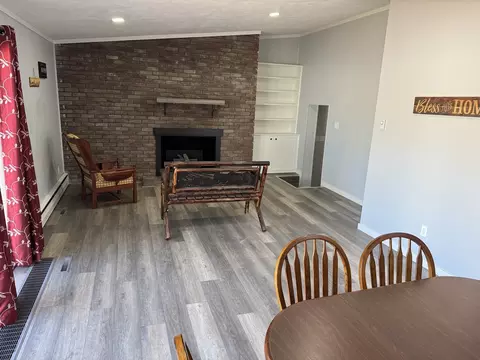 Living - 403 W Mitchell St, Benton, IL 62812 photo 7 of 7