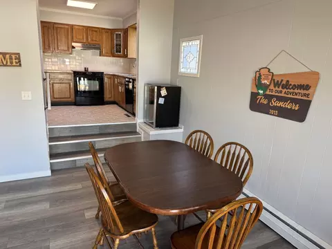 Dining - 403 W Mitchell St, Benton, IL 62812 photo 1 of 3