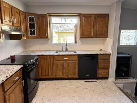 Kitchen - 403 W Mitchell St, Benton, IL 62812 photo 3 of 3