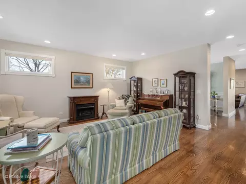Living - 1607 E Indiana St, Wheaton, IL 60187 photo 1 of 4