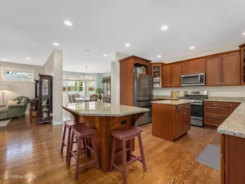 Kitchen - 1607 E Indiana St, Wheaton, IL 60187 photo 1 of 6