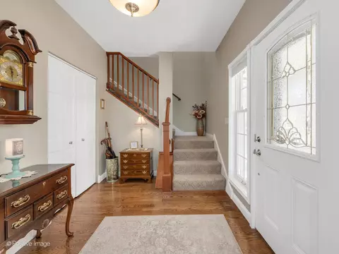 Entry Way - 1607 E Indiana St, Wheaton, IL 60187 photo 1 of 2