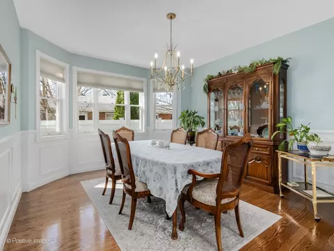 Dining - 1607 E Indiana St, Wheaton, IL 60187 photo 1 of 1