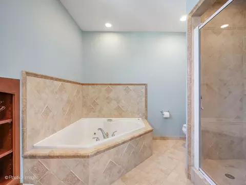 Bath - 1607 E Indiana St, Wheaton, IL 60187 photo 2 of 4