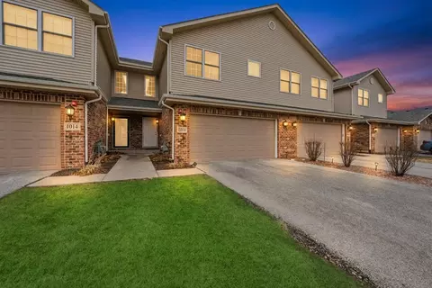 1010 Regent Dr, Matteson, IL 60443