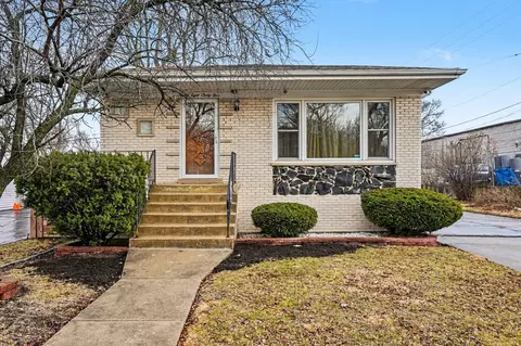 9835 Rutherford Ave, Oak Lawn, IL 60453