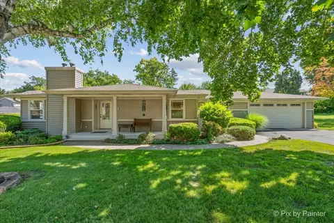 418 Lake Shore Blvd, Wauconda, IL 60084