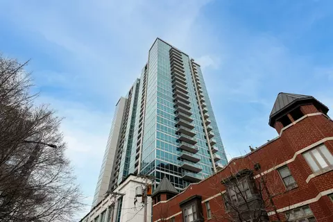 1629 S Prairie Ave #2802, Chicago, IL 60616