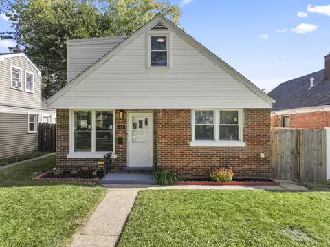 47 48th Ave, Bellwood, IL 60104