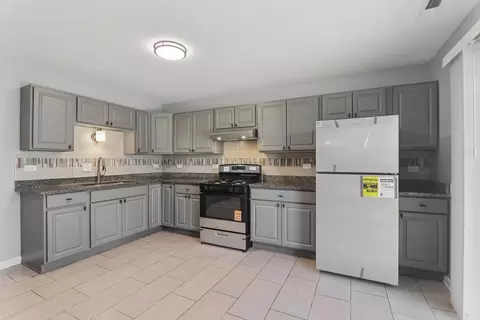 Kitchen - 16524 Sawyer Ave, Markham, IL 60428 photo 3 of 3