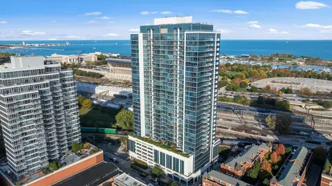 1629 S Prairie Ave #1809, Chicago, IL 60616