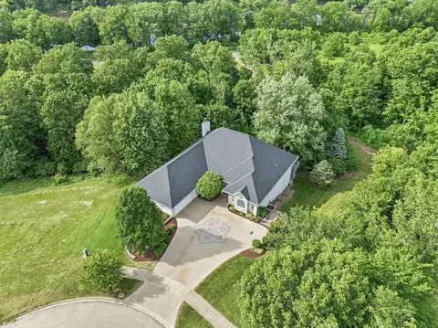 203 Windham Cir, Yorkville, IL 60560