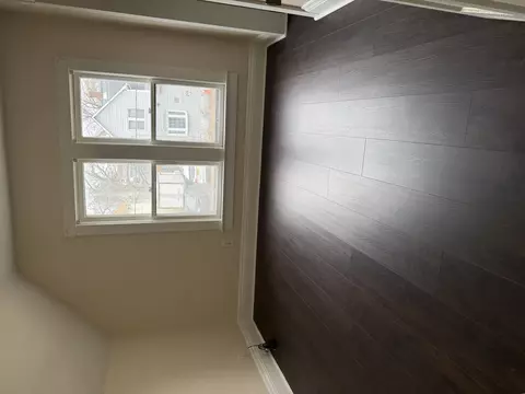 719 S Walnut Ave, Freeport, IL 61032 photo 8