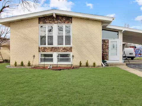 7806 W 80 Pl, Bridgeview, IL 60455