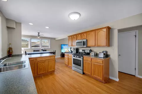 21308 Tower Ave, Matteson, IL 60443 photo 4