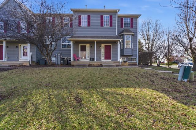 1363 Chestnut Ln, Yorkville, IL 60560