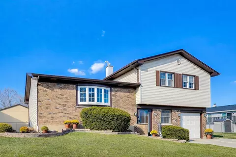 1576 Von Braun Trl, Elk Grove Village, IL 60007