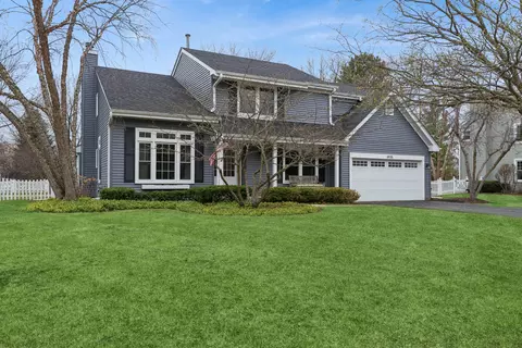 6935 Revere Ct, Gurnee, IL 60031