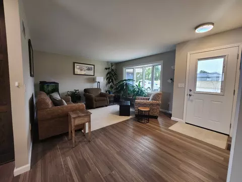 Entry Way - 2917 Everett Ln, Byron, IL 61010 photo 1 of 2
