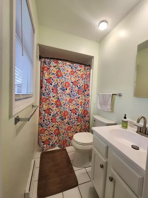 Bath - 2917 Everett Ln, Byron, IL 61010 photo 1 of 2