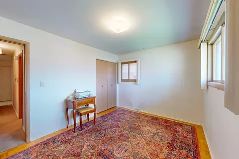 Bedroom - 521 Sandy Ln, Des Plaines, IL 60016 photo 4 of 8